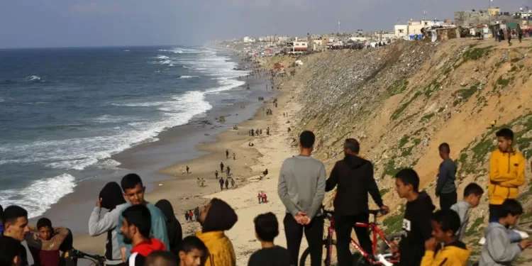 US to set up temporary port on Gaza coast for aid delivery