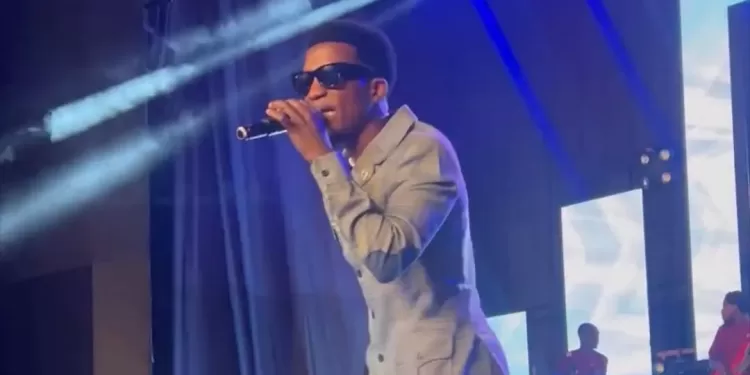 Kofi Kinaata
