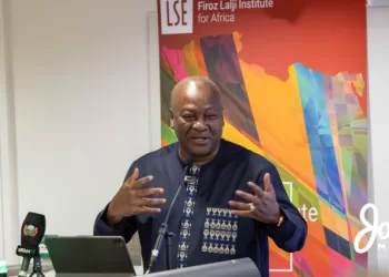 Akufo-Addo’s insistence that chiefs stand up to greet him worrying, disrespectful – Mahama