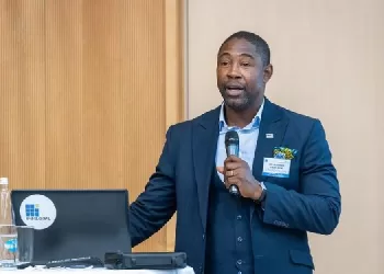 Dumsor: Okoe-Boye encourages hospitals to use generators