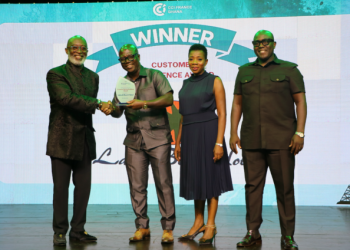 Labadi Beach Hotel wins Customer Service Excellence Award at 6th France Chamber of Commerce International Awards