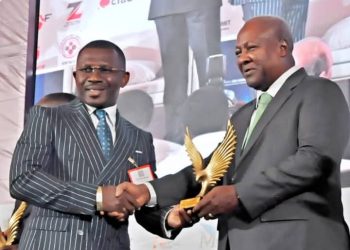 Health Insurance: Elton Afari honored as CEO of the Year at 9th Ghana CEO Summit