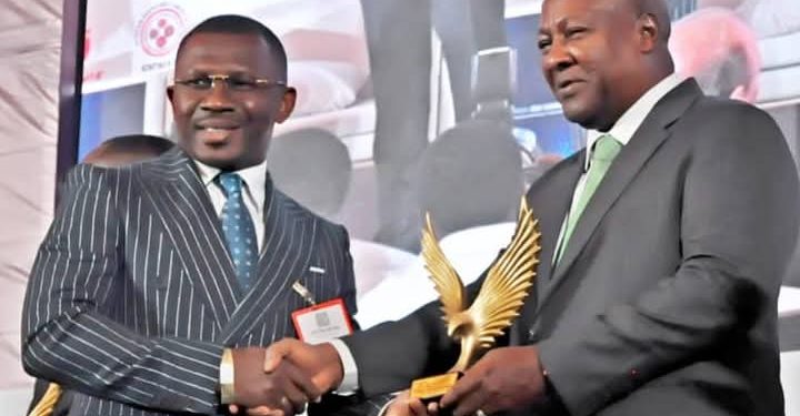 Health Insurance: Elton Afari honored as CEO of the Year at 9th Ghana CEO Summit